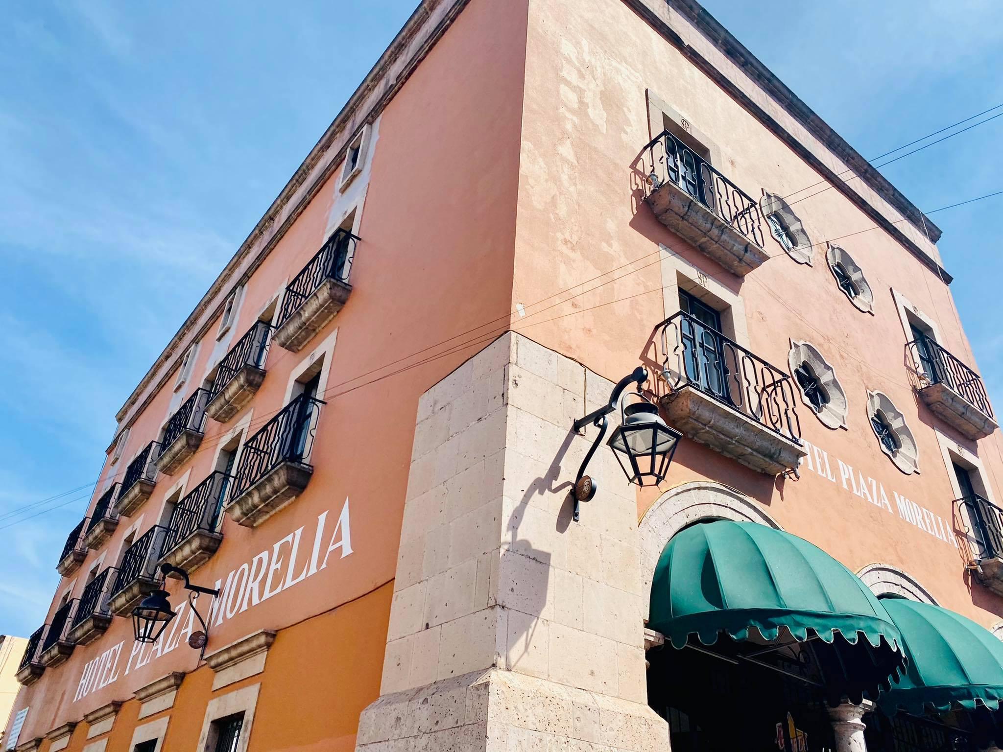Hotel Plaza Morelia Exterior photo